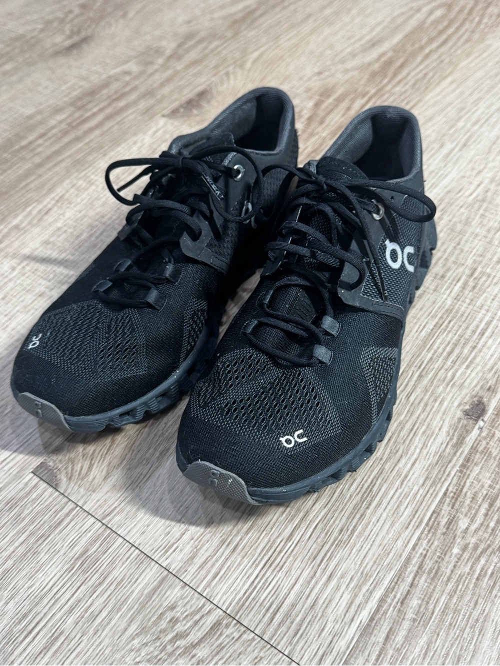 On Cloud X 4 Black Running Training Shoes Women’s Size 8 EU 39